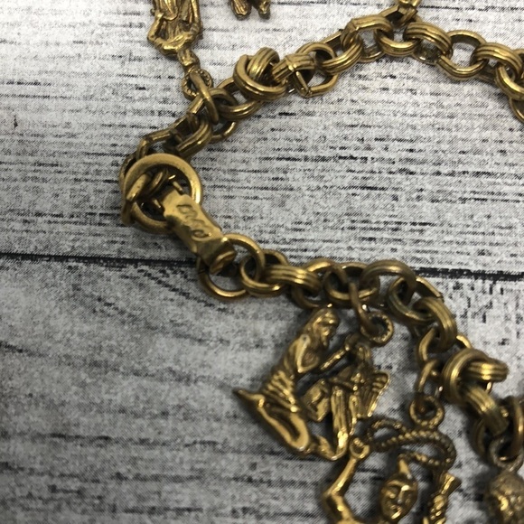 Vintage Coro Antique Gold Tone 10 (8) Commandments Charm Bracelet - Picture 3 of 6